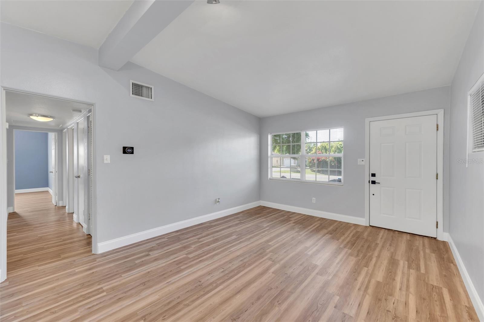 Image 16 of 40 For 2903 Michigan Street