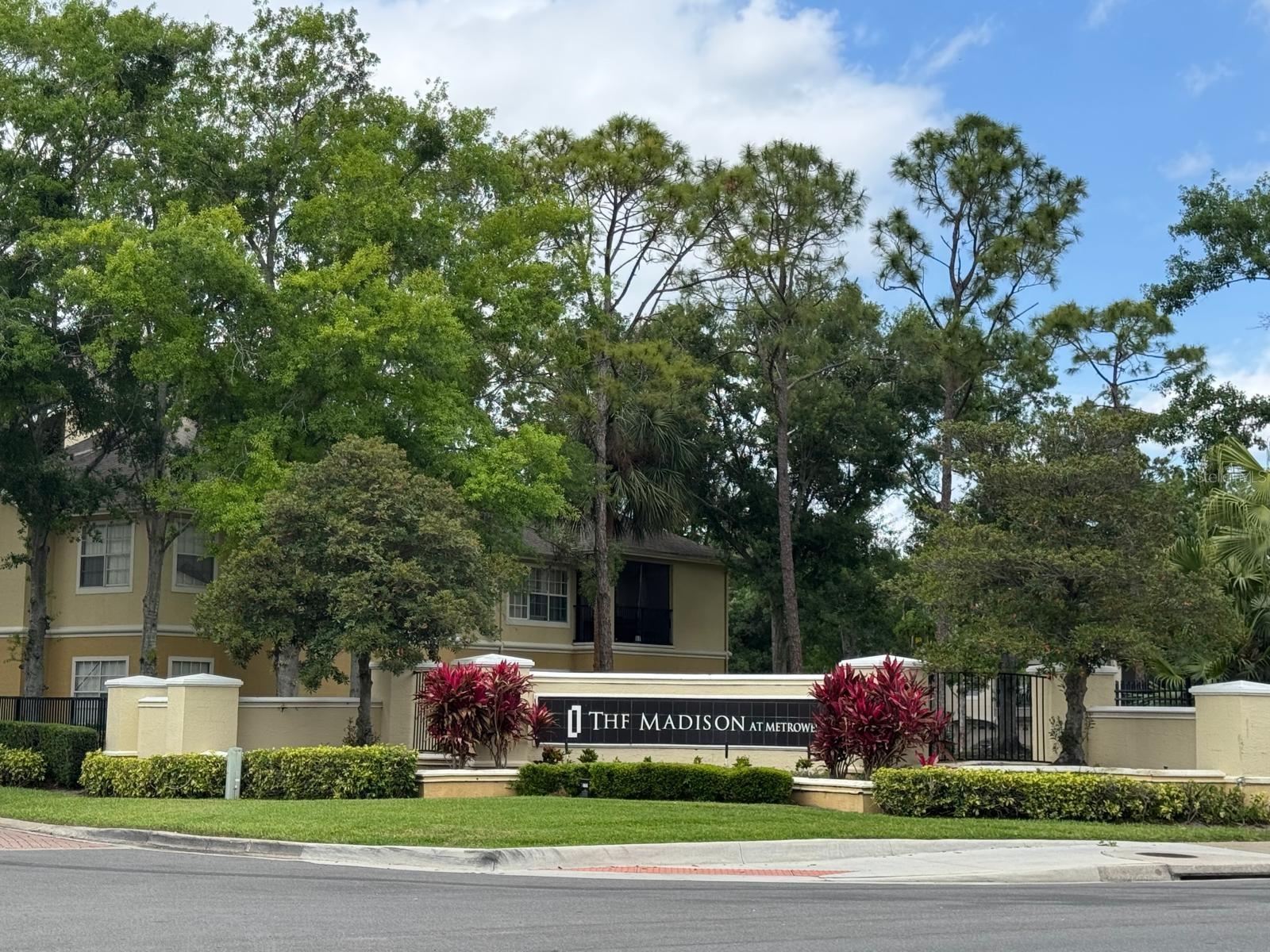 Image 17 of 28 For 2674 Robert Trent Jones Drive 337