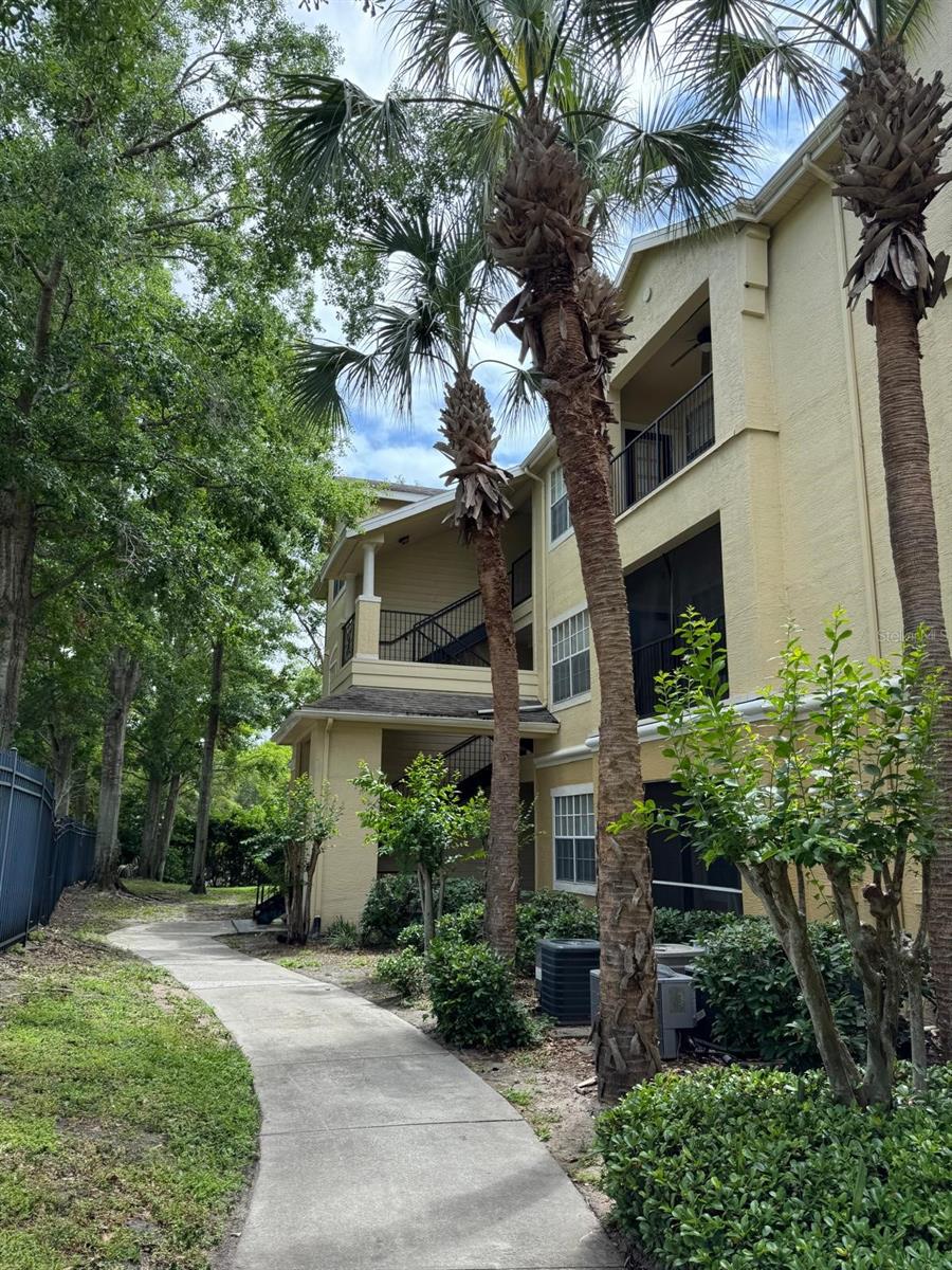 Image 21 of 28 For 2674 Robert Trent Jones Drive 337