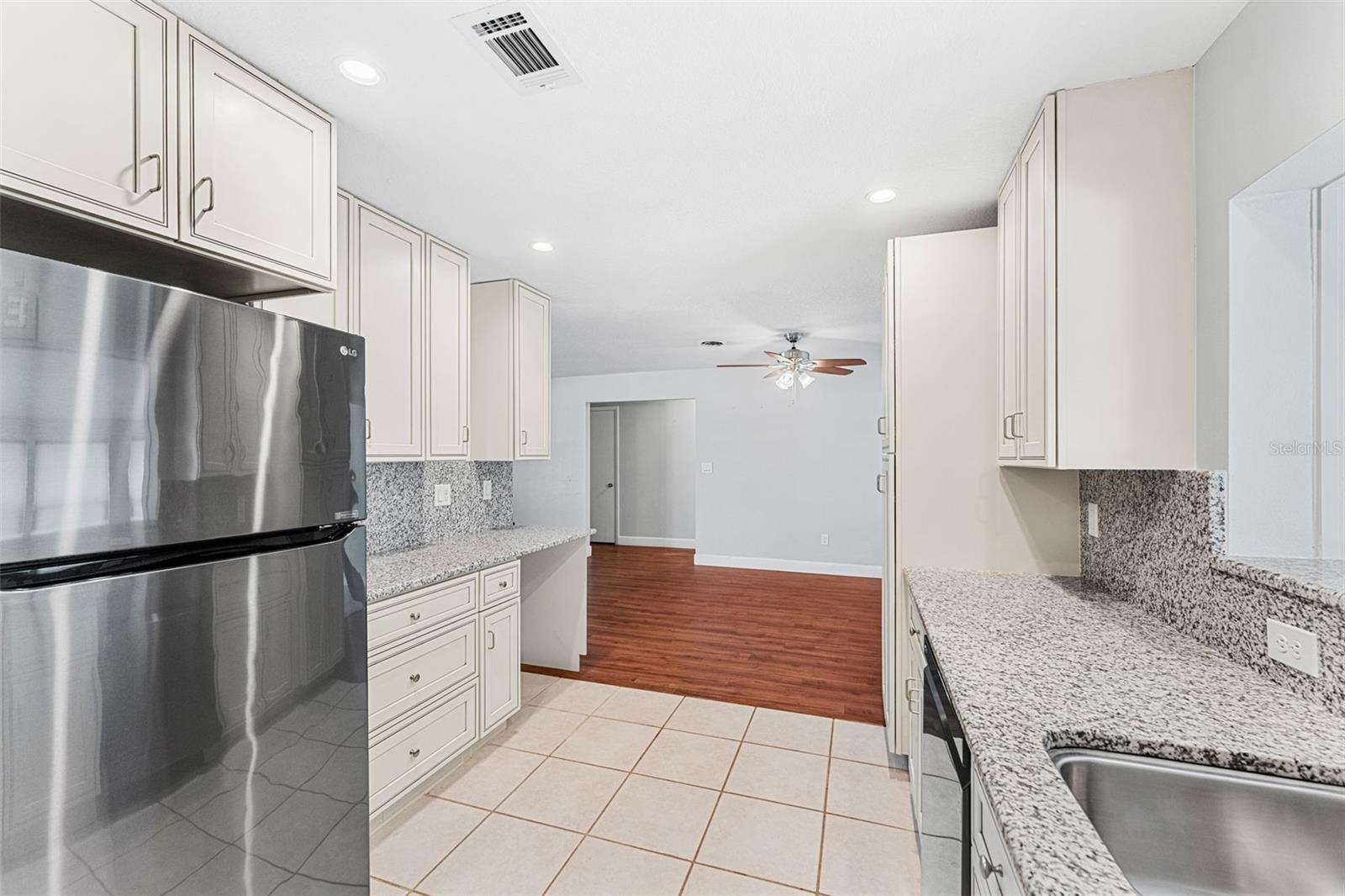 Image 14 of 48 For 385 Ocean Spray Avenue
