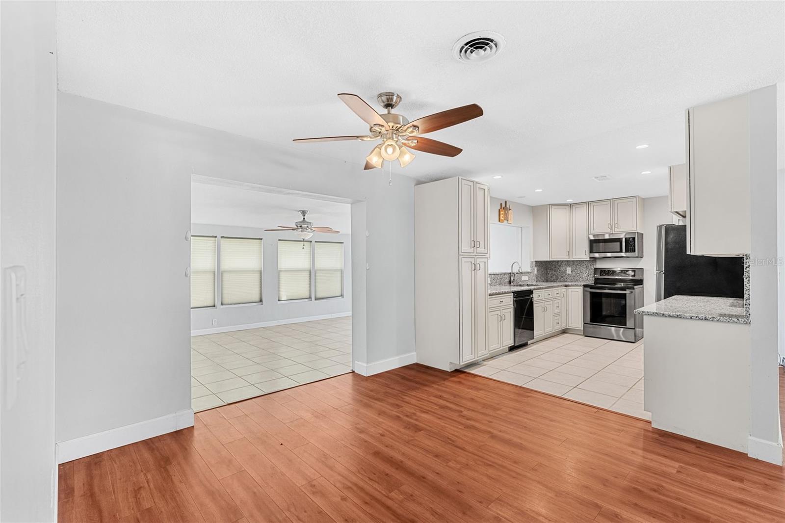 Image 18 of 48 For 385 Ocean Spray Avenue
