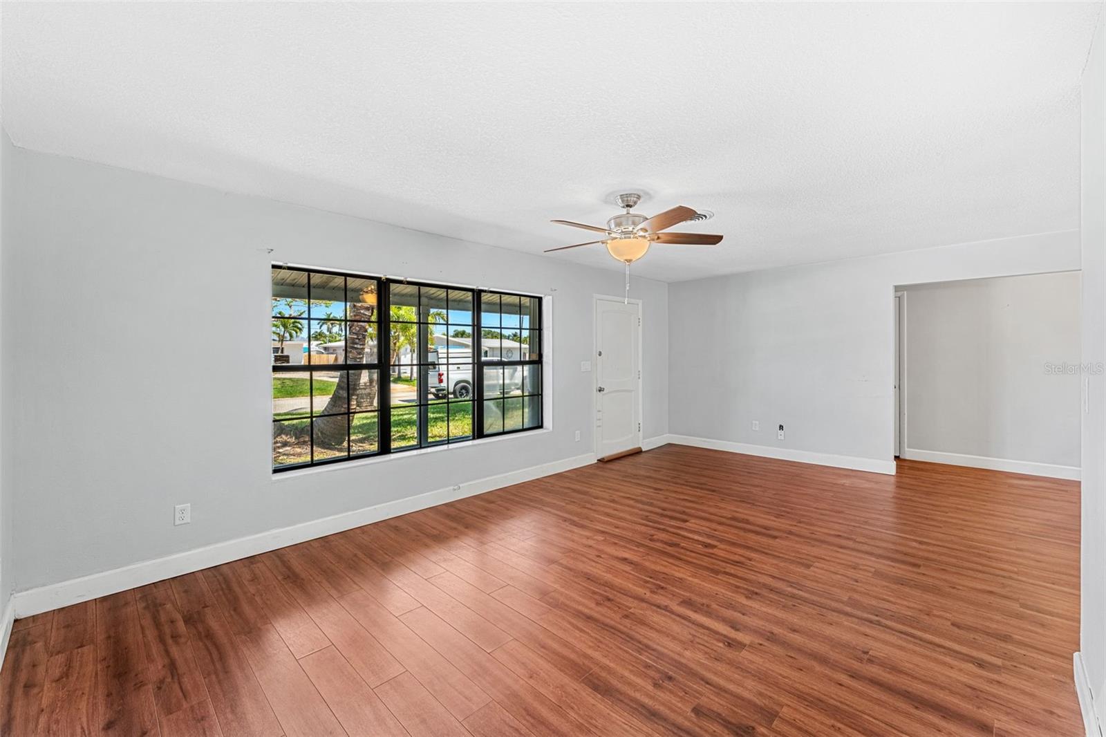 Image 19 of 48 For 385 Ocean Spray Avenue