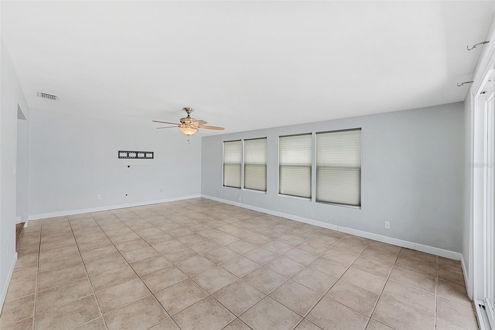 Image 22 of 48 For 385 Ocean Spray Avenue