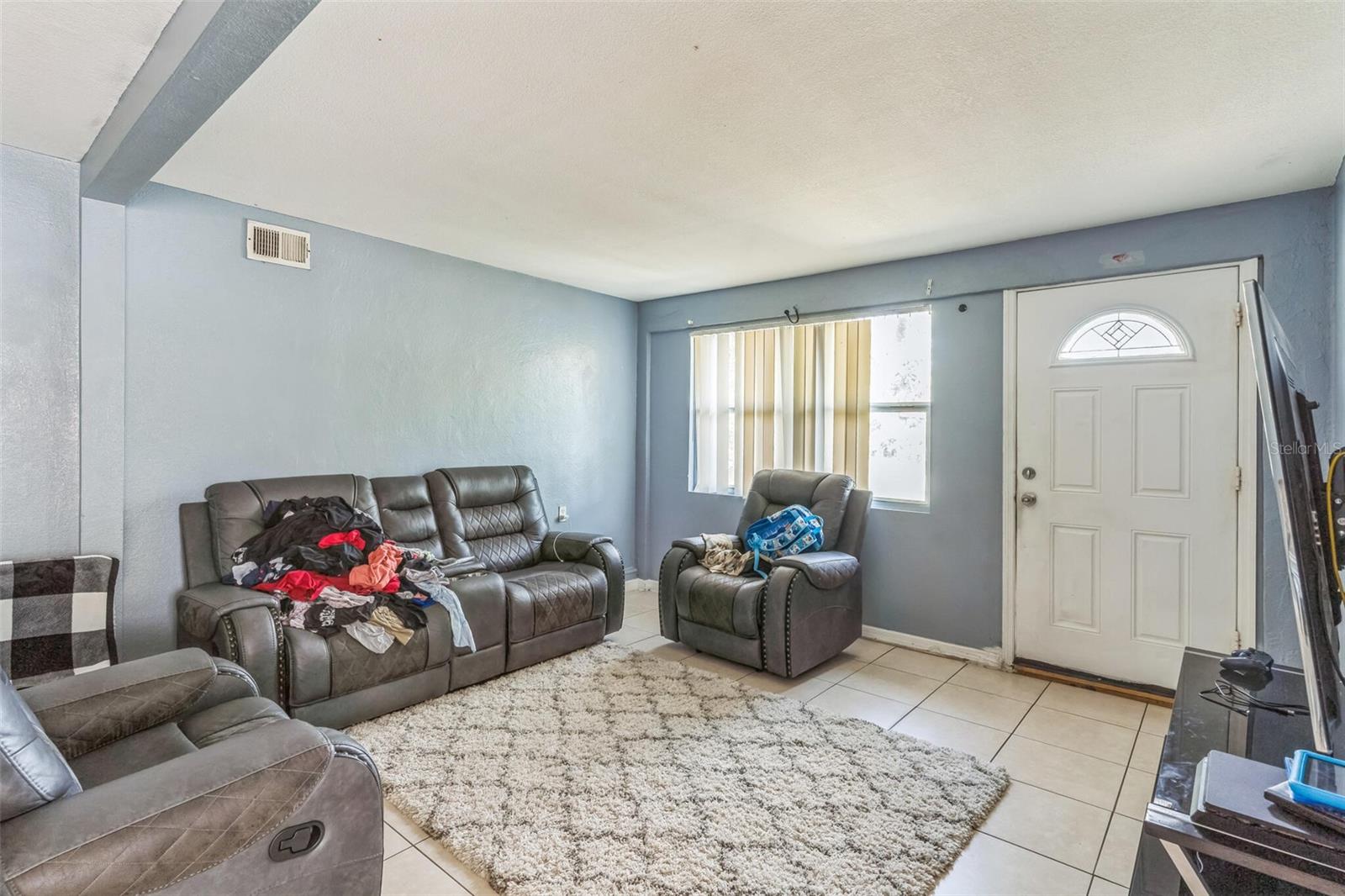 Image 14 of 38 For 3424 19th Street N