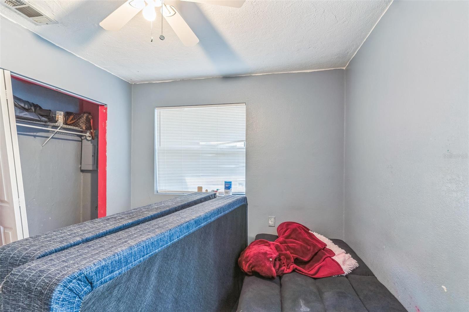Image 27 of 38 For 3424 19th Street N