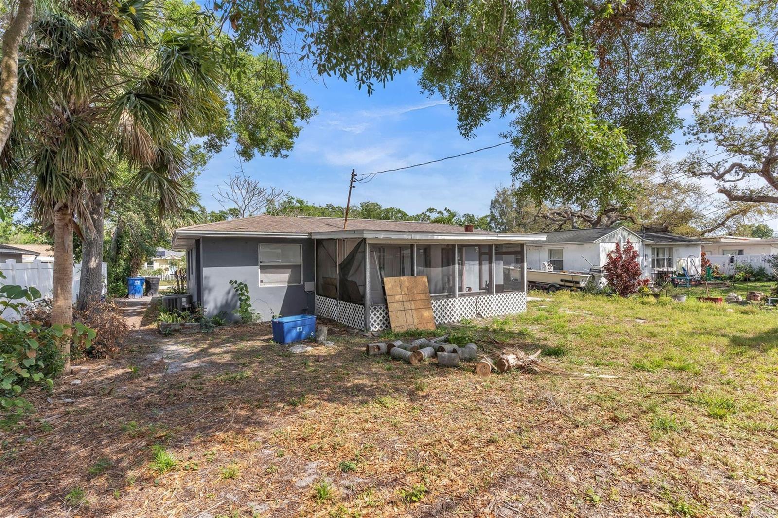 Image 7 of 38 For 3424 19th Street N