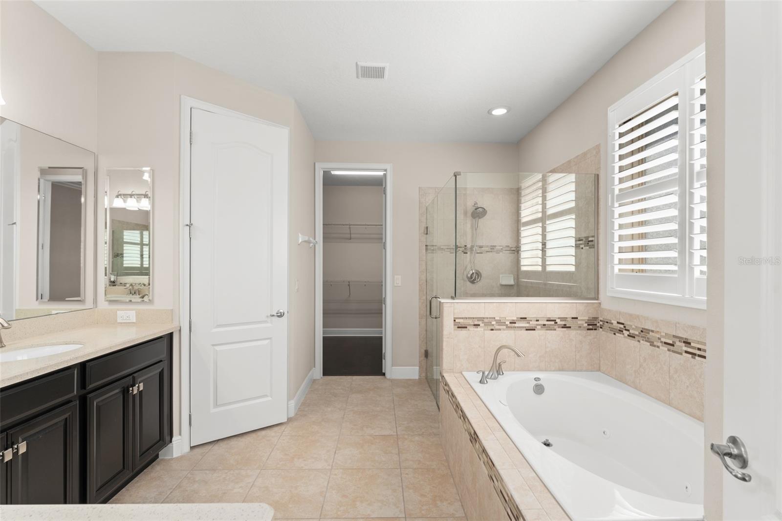 Image 31 of 65 For 970 Timberview Road