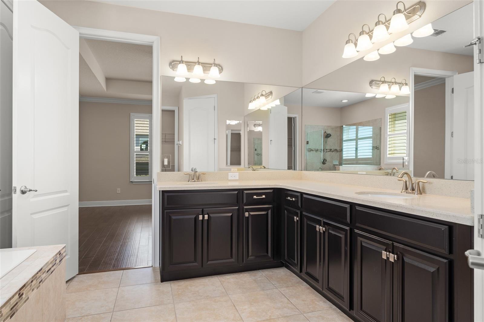 Image 33 of 65 For 970 Timberview Road