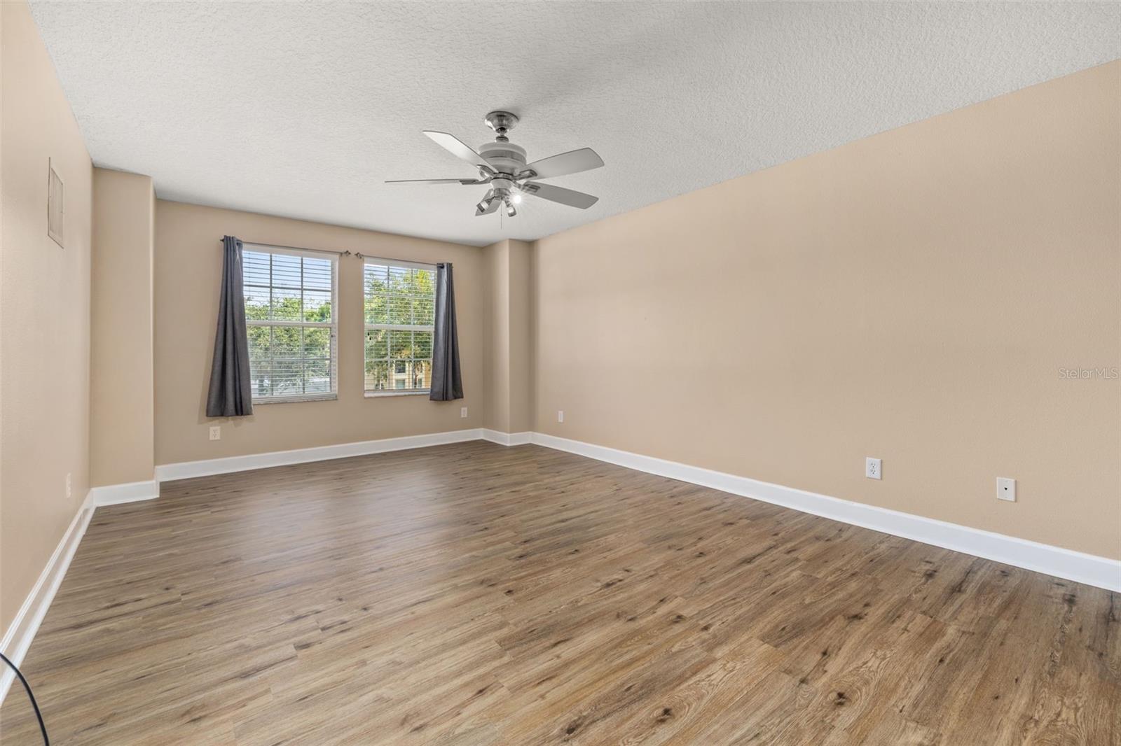 Image 30 of 72 For 305 Kays Landing Drive