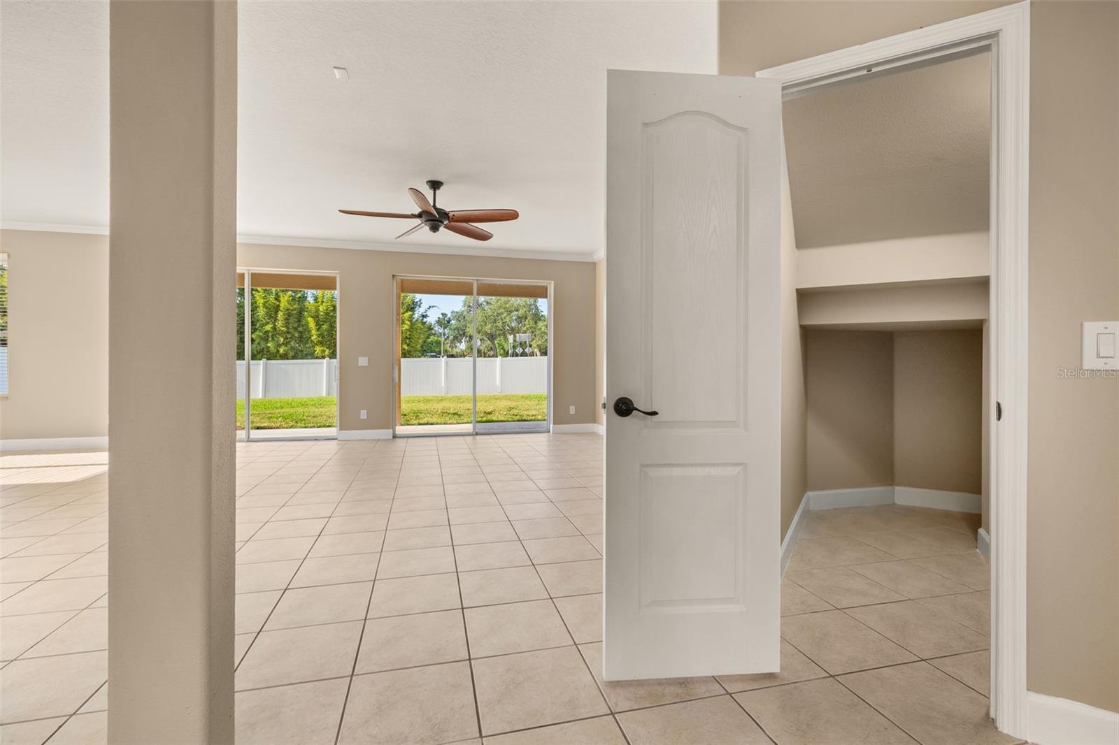 Image 7 of 72 For 305 Kays Landing Drive
