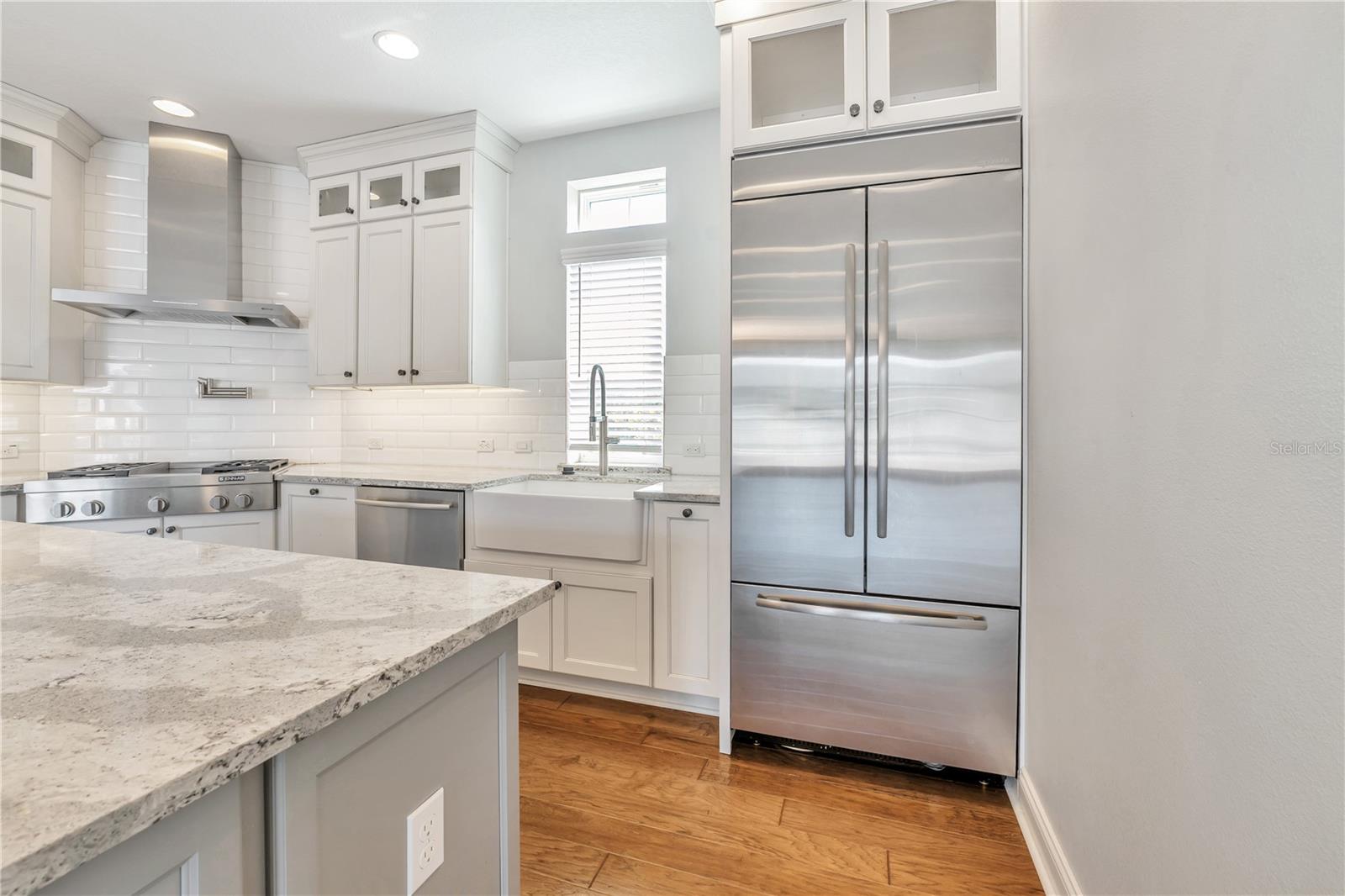 Image 10 of 36 For 441 Capen Avenue