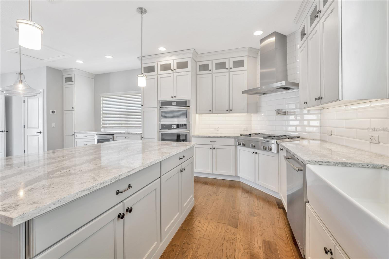Image 8 of 36 For 441 Capen Avenue