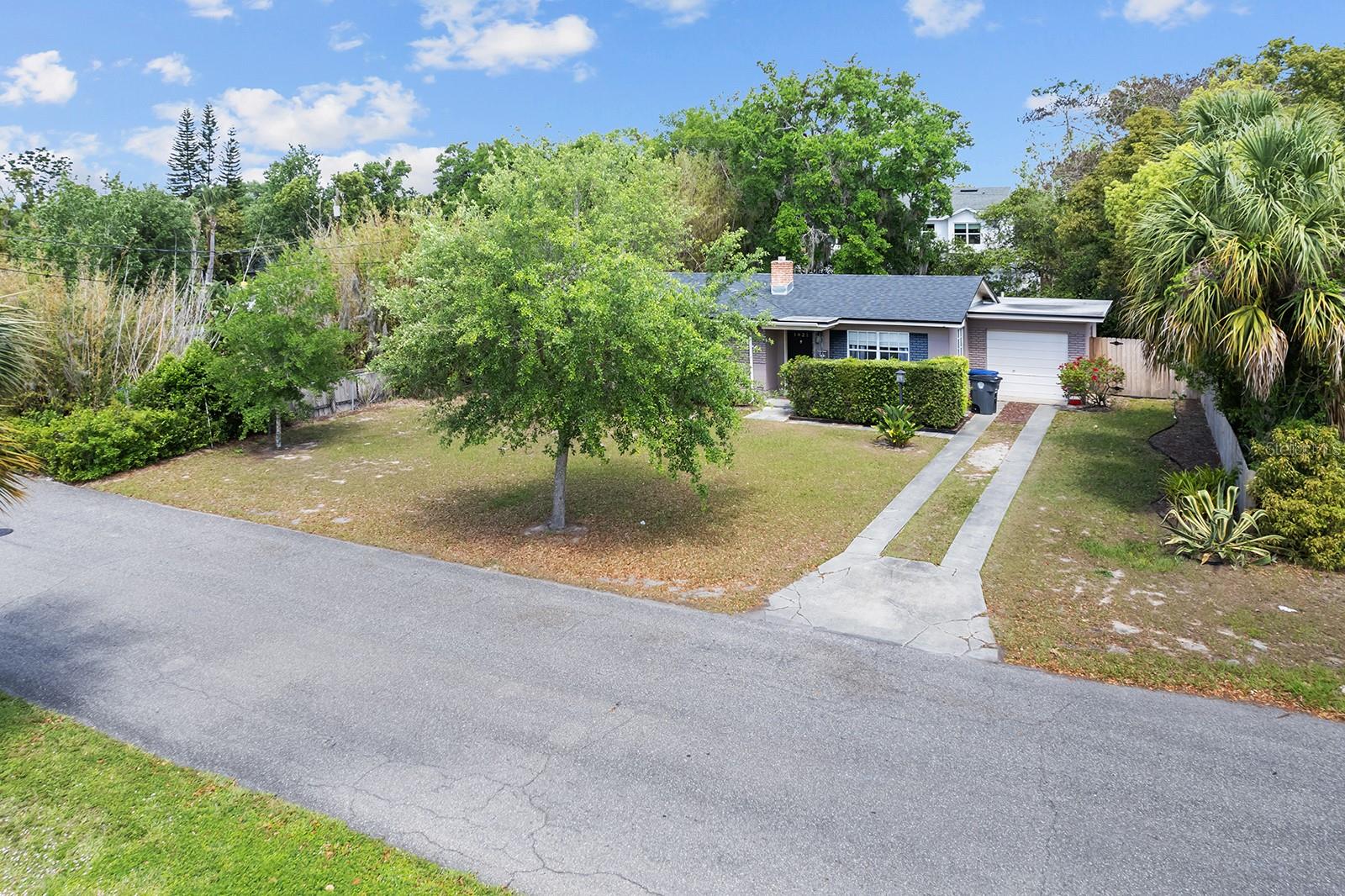Image 2 of 11 For 1821 Goodrich Avenue