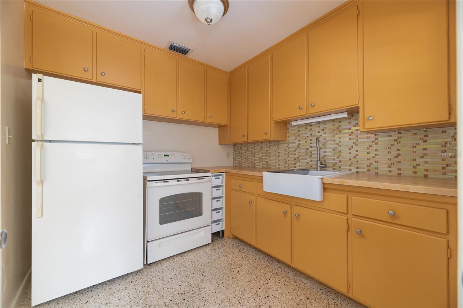 Image 4 of 11 For 1821 Goodrich Avenue