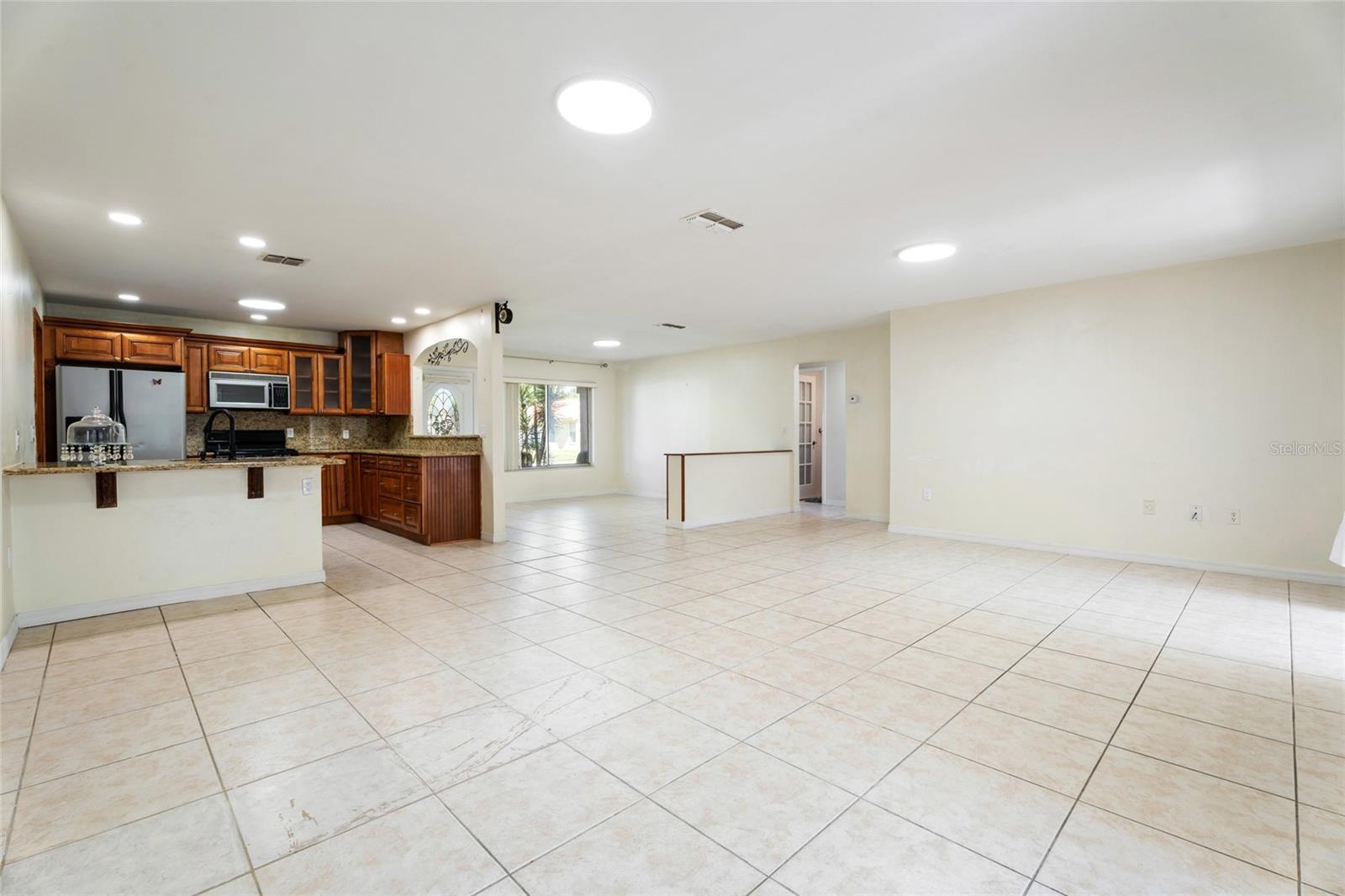 Image 13 of 60 For 10423 Manassas Circle