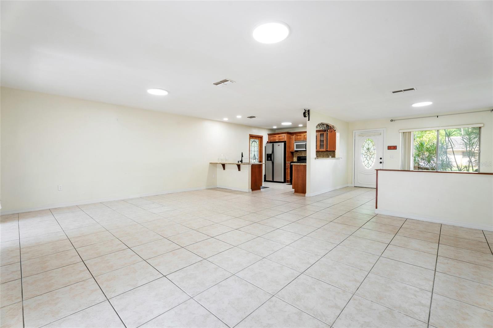 Image 14 of 60 For 10423 Manassas Circle