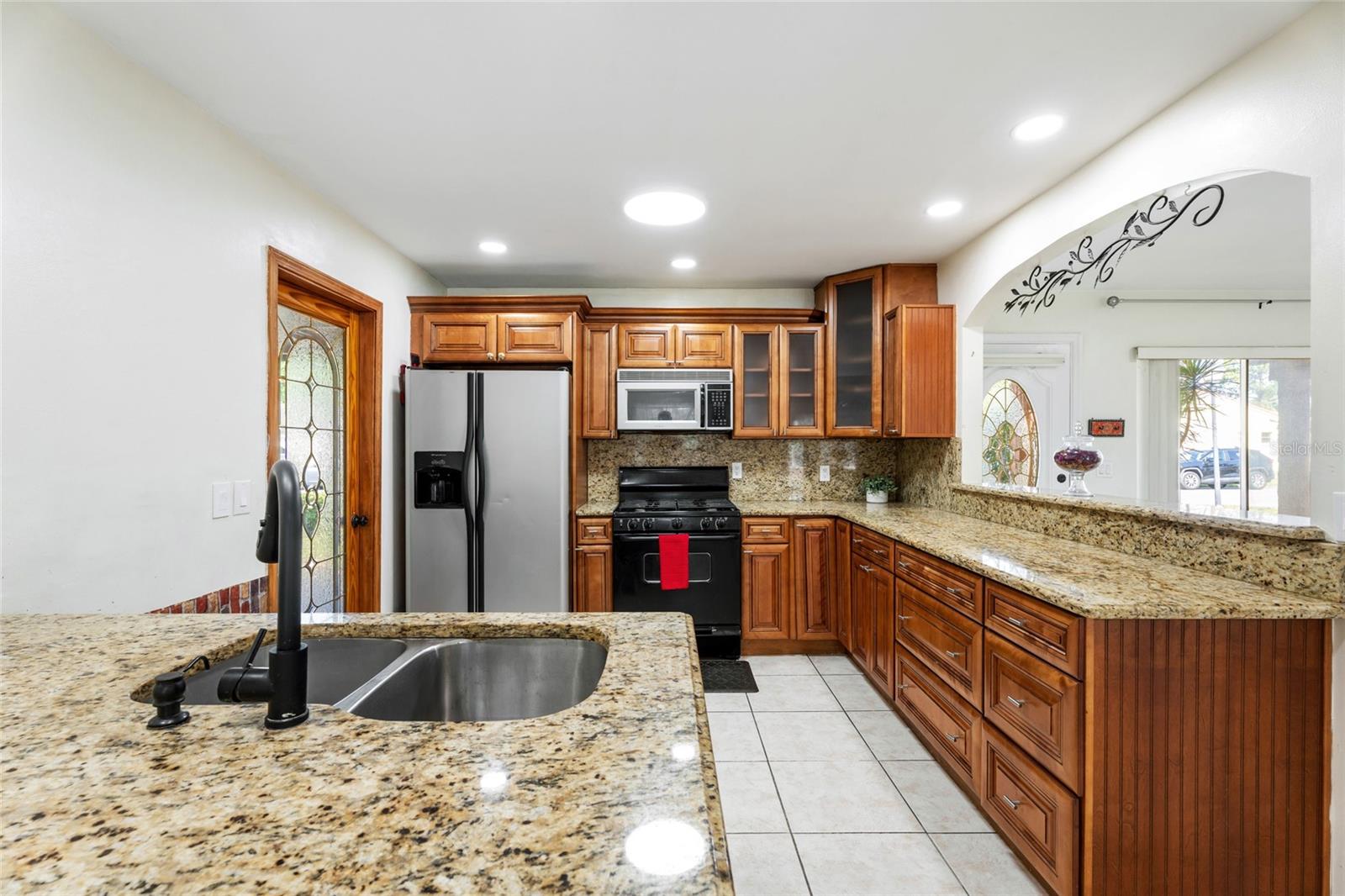 Image 16 of 60 For 10423 Manassas Circle