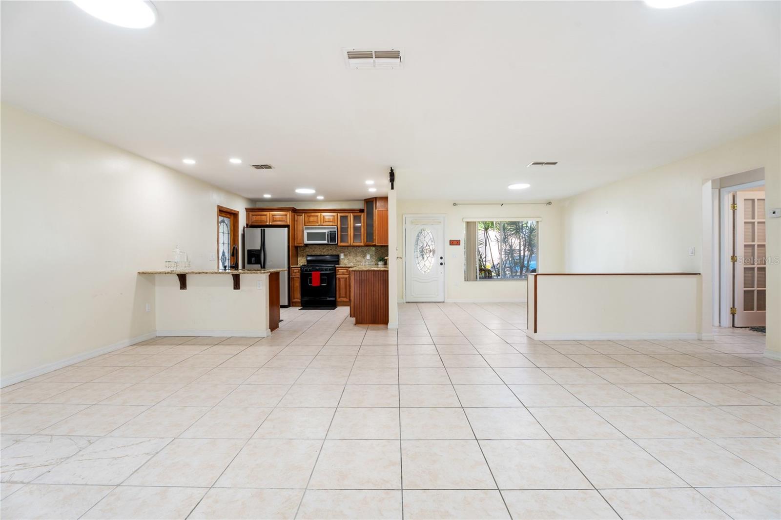 Image 20 of 60 For 10423 Manassas Circle