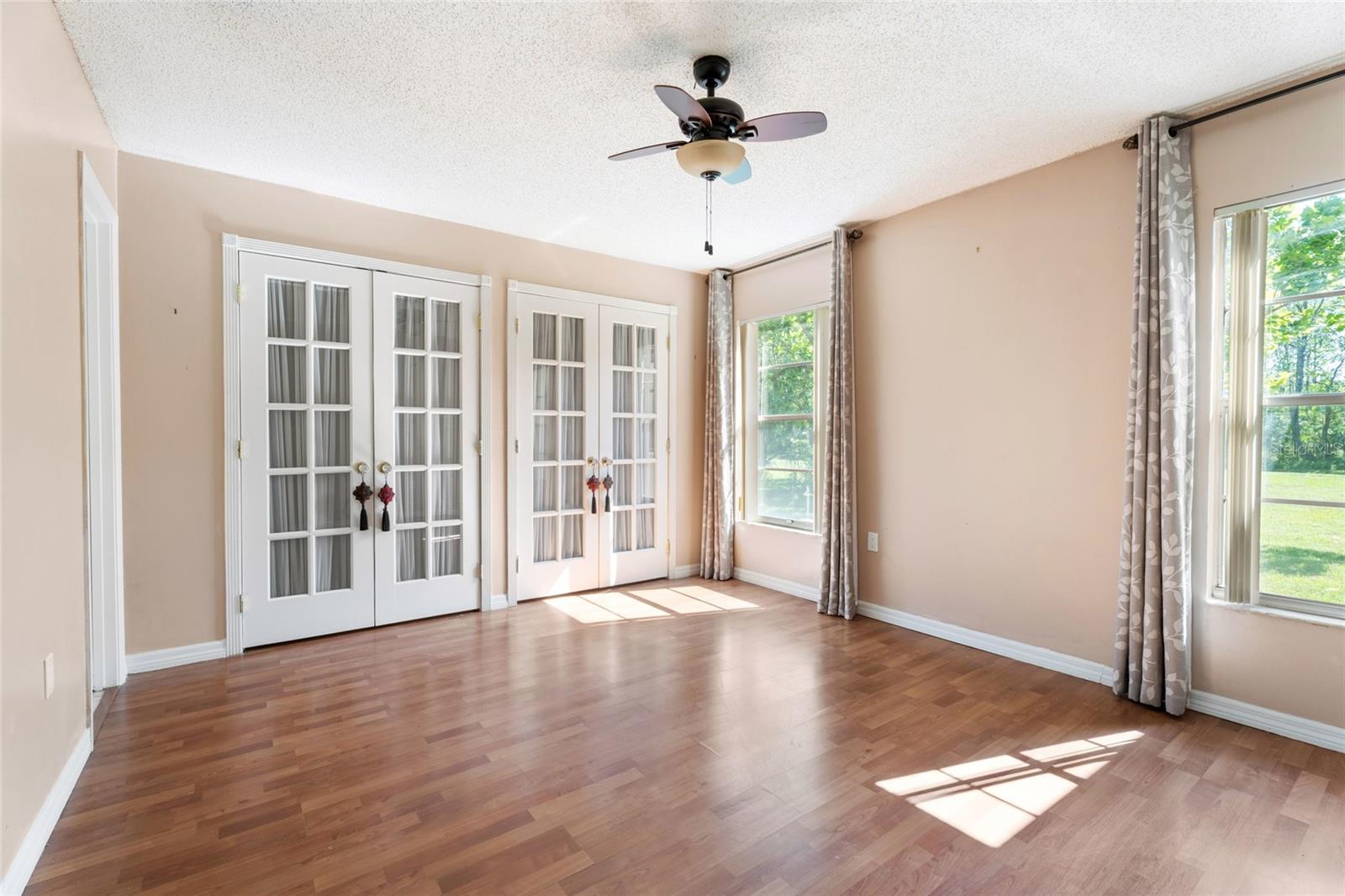 Image 30 of 60 For 10423 Manassas Circle