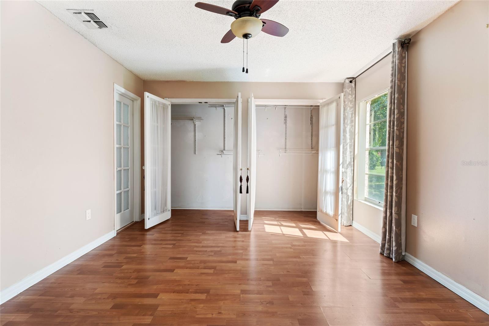 Image 31 of 60 For 10423 Manassas Circle