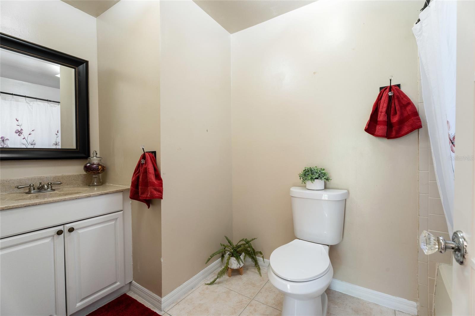 Image 32 of 60 For 10423 Manassas Circle