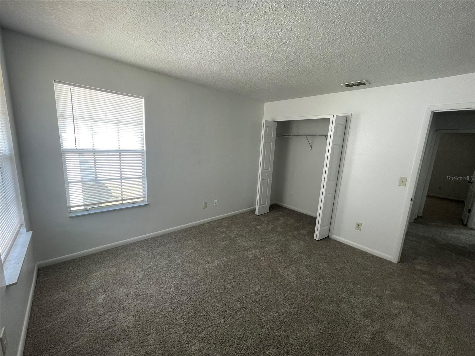 Image 13 of 19 For 2435 W Park Dr.