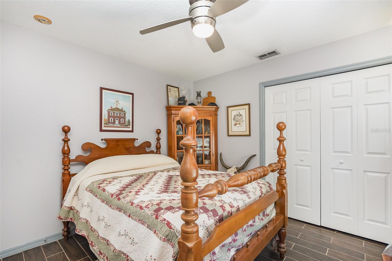 Image 16 of 21 For 11506 Clair Place