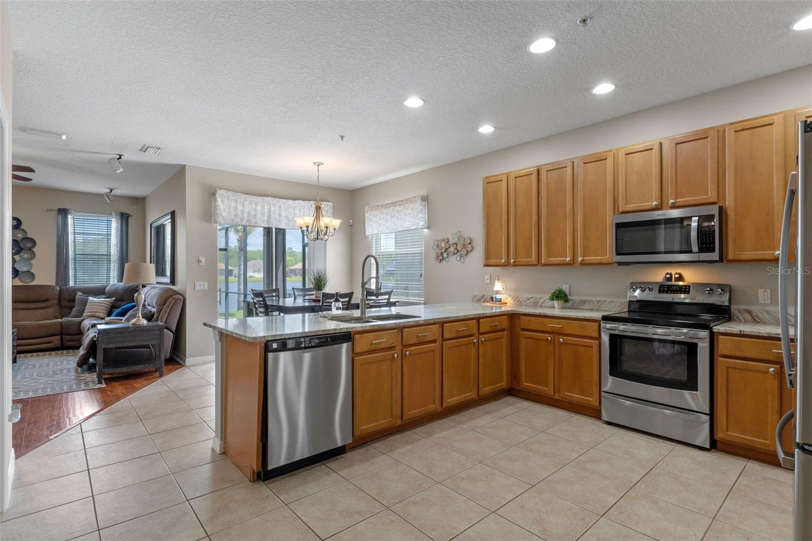 Image 12 of 43 For 10435 Eastpark Lake Drive