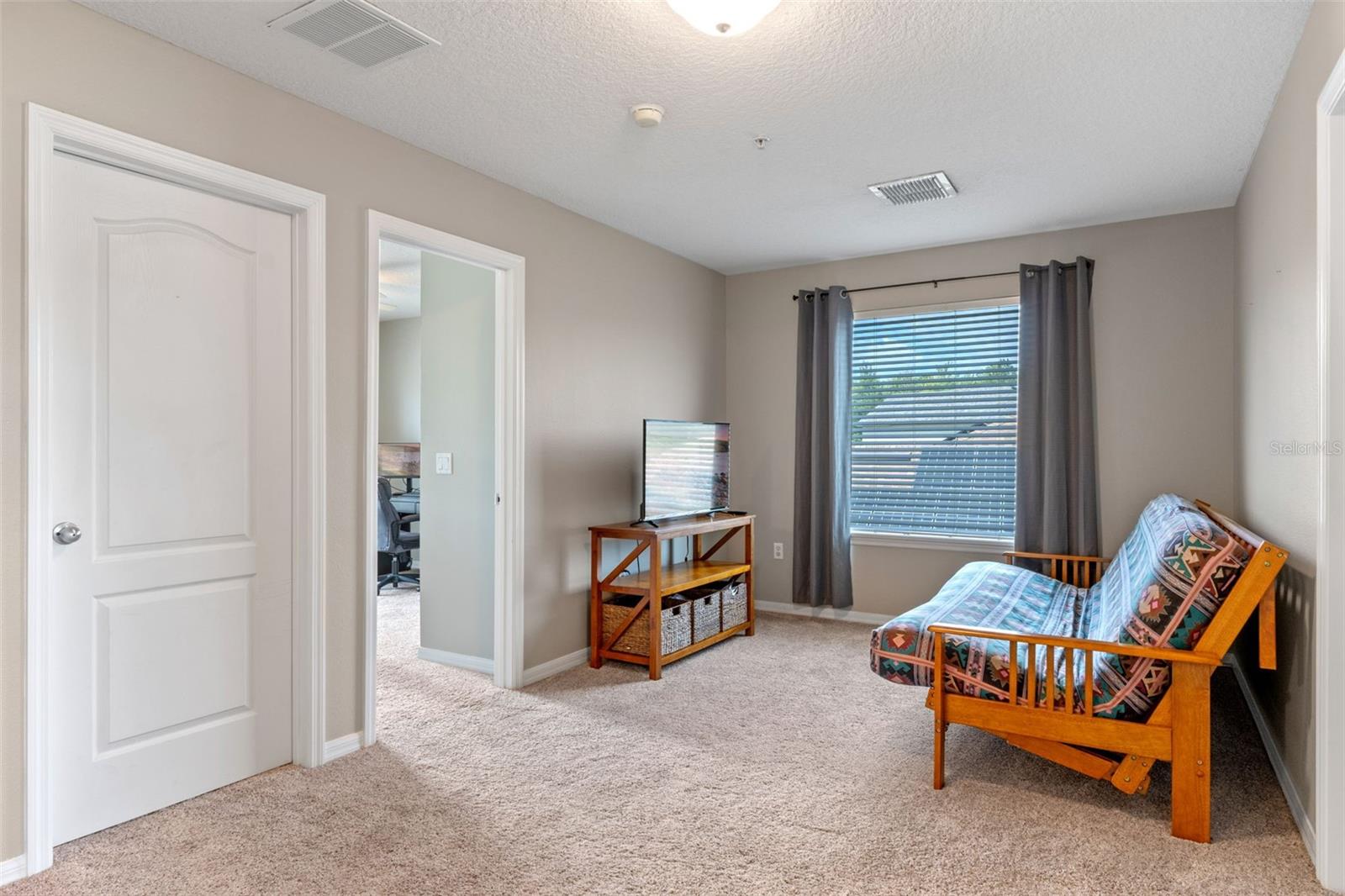 Image 20 of 43 For 10435 Eastpark Lake Drive