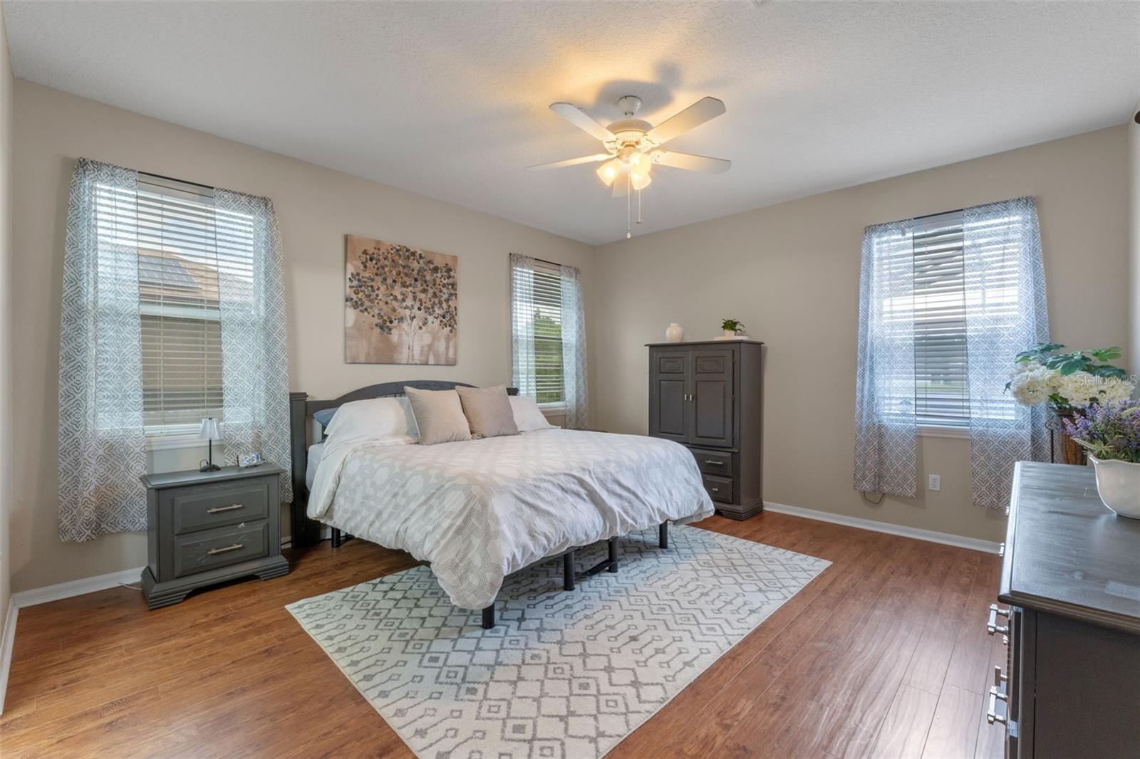 Image 30 of 43 For 10435 Eastpark Lake Drive