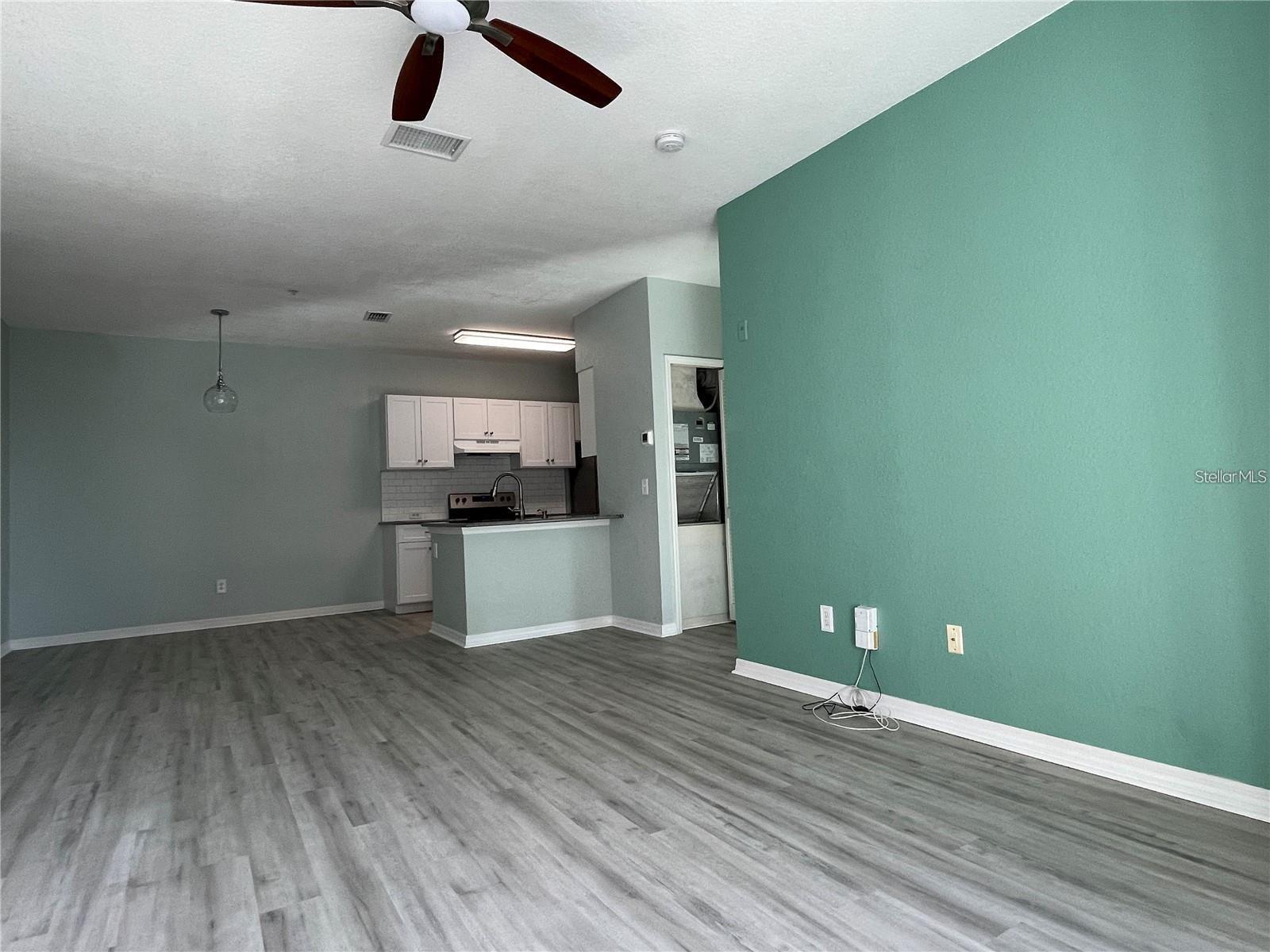 Image 11 of 45 For 2718 Maitland Crossing Way 206