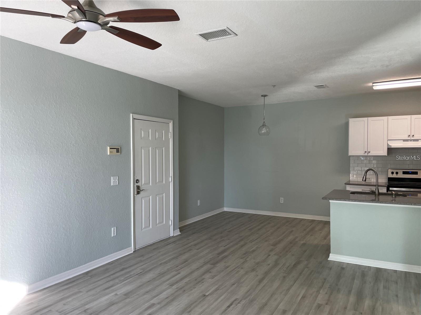 Image 3 of 45 For 2718 Maitland Crossing Way 206