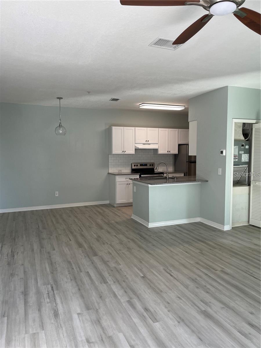 Image 5 of 45 For 2718 Maitland Crossing Way 206