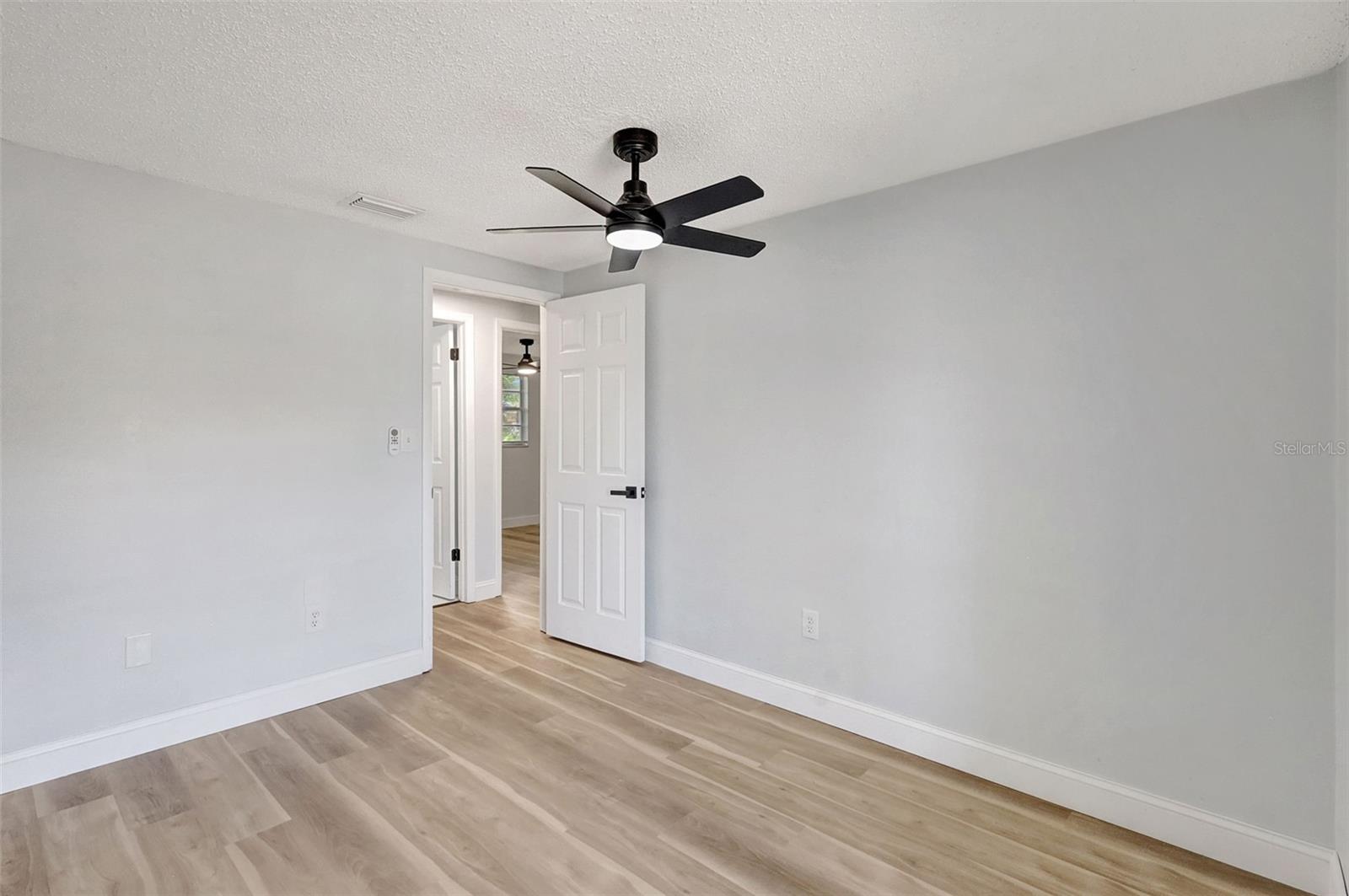 Image 12 of 24 For 1024 Applewood Drive