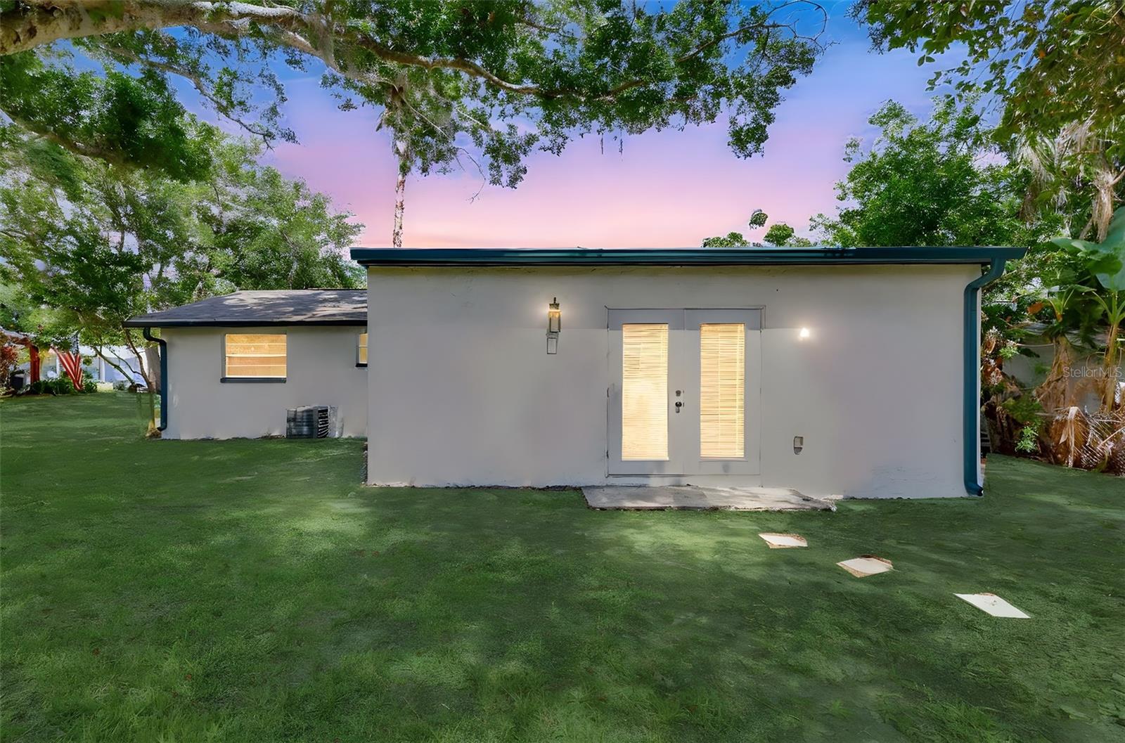 Image 22 of 24 For 1024 Applewood Drive