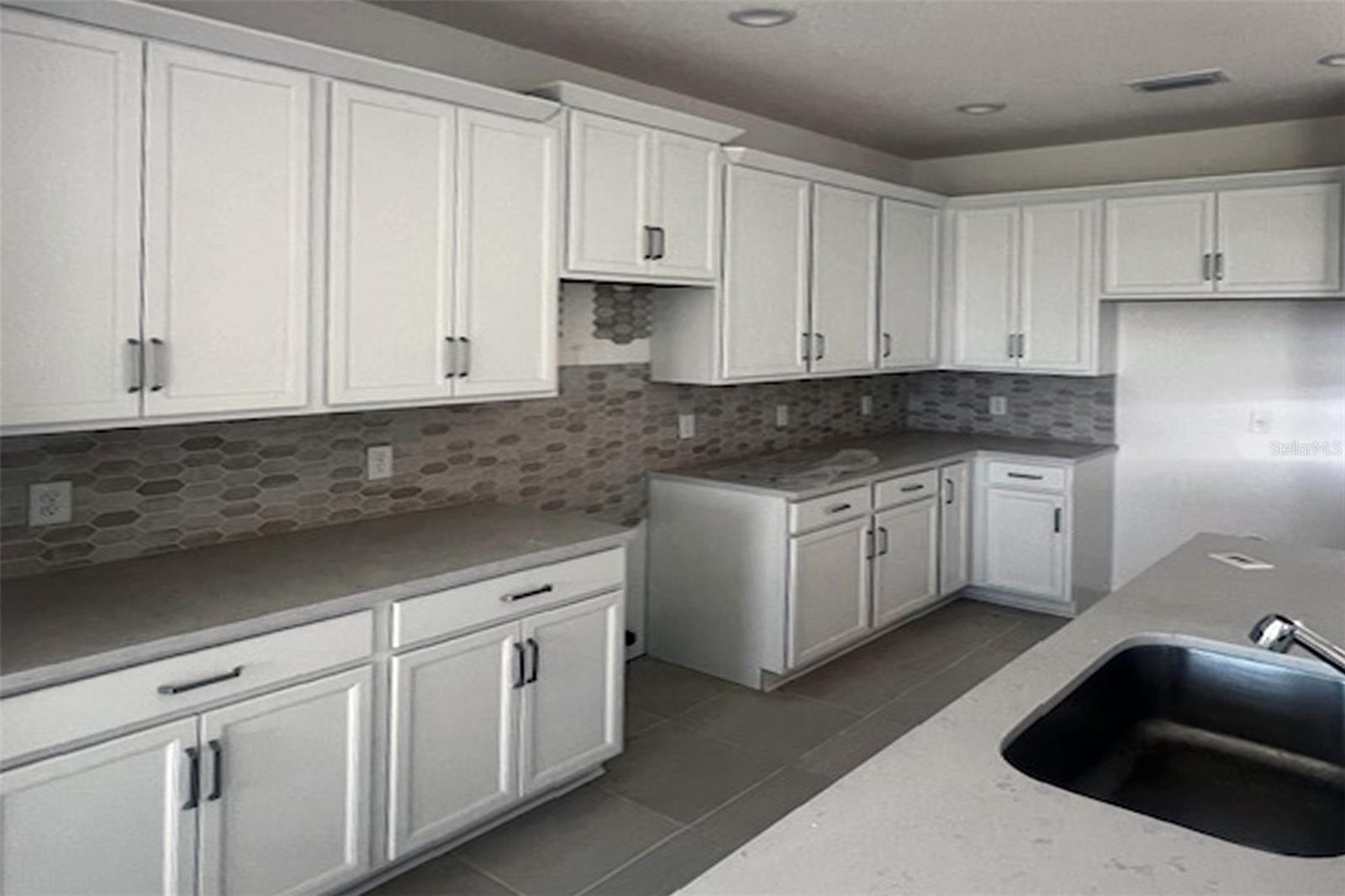 Image 2 of 10 For 7138 Rolling Leaf Road
