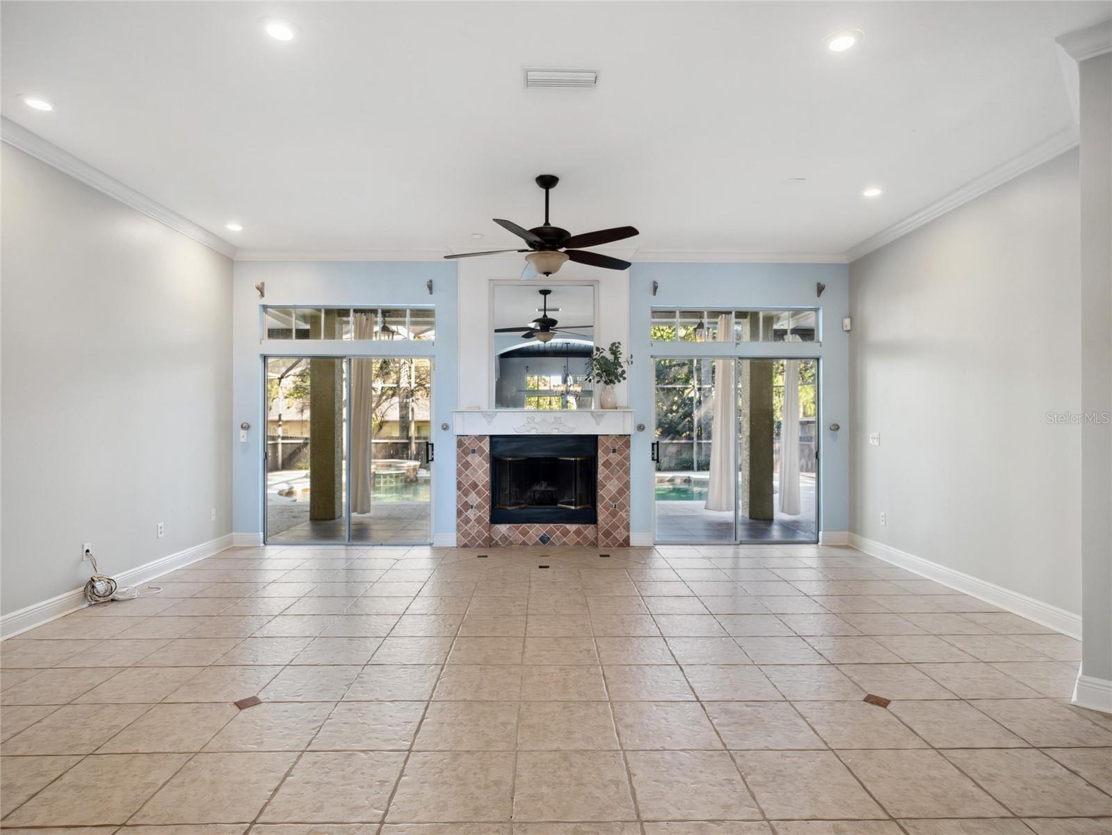 Image 13 of 34 For 148 Oak View Circle