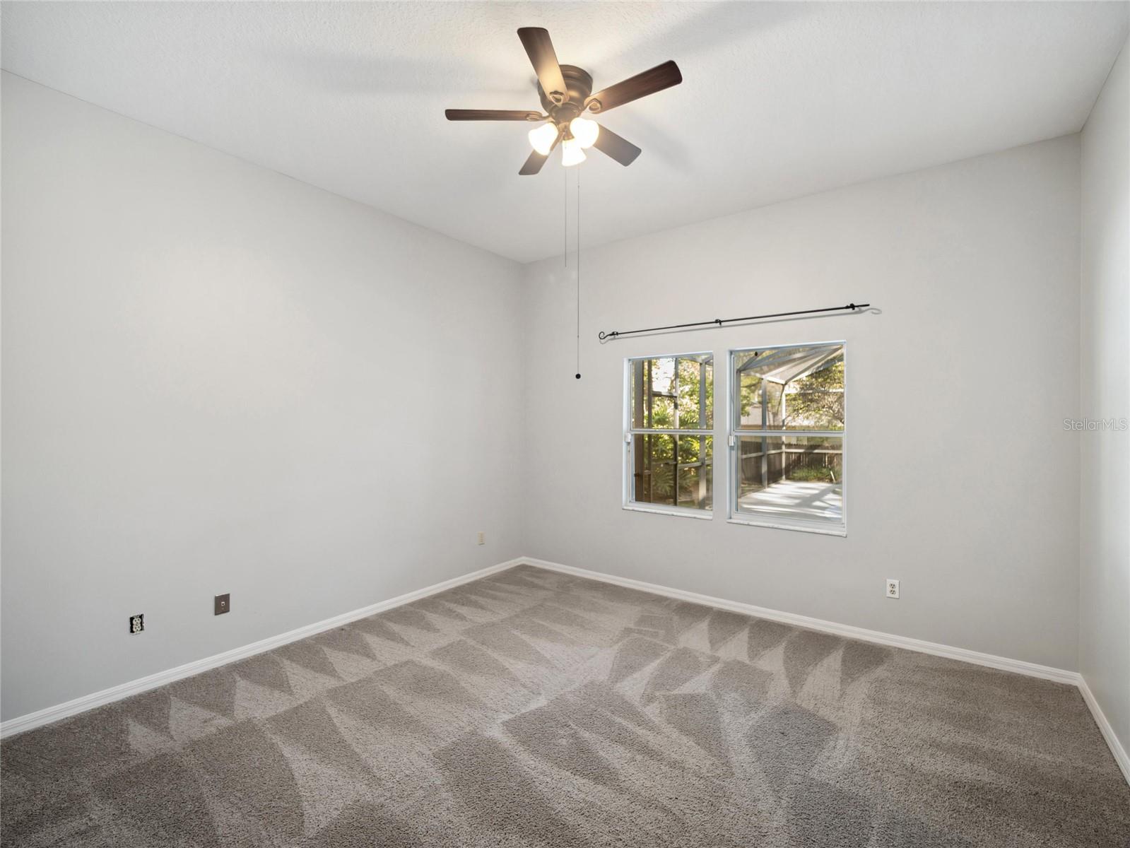 Image 26 of 34 For 148 Oak View Circle