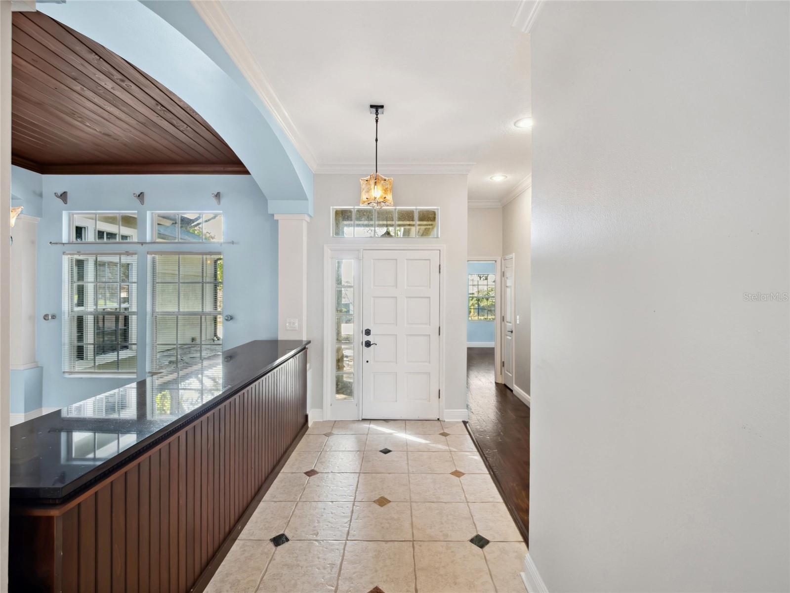 Image 6 of 34 For 148 Oak View Circle