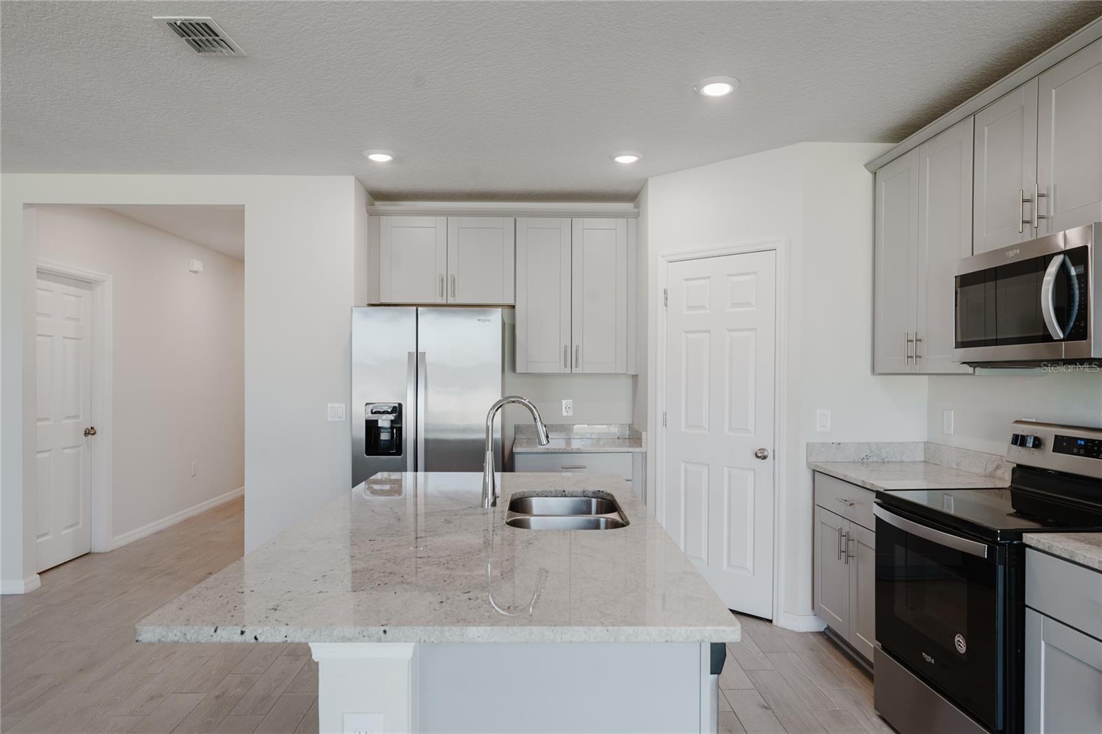 Image 10 of 25 For 349 Guadlupe Street