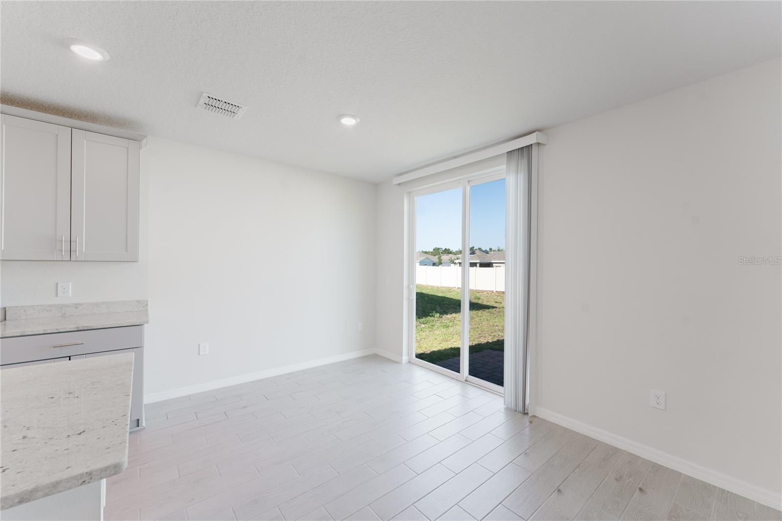 Image 12 of 25 For 349 Guadlupe Street