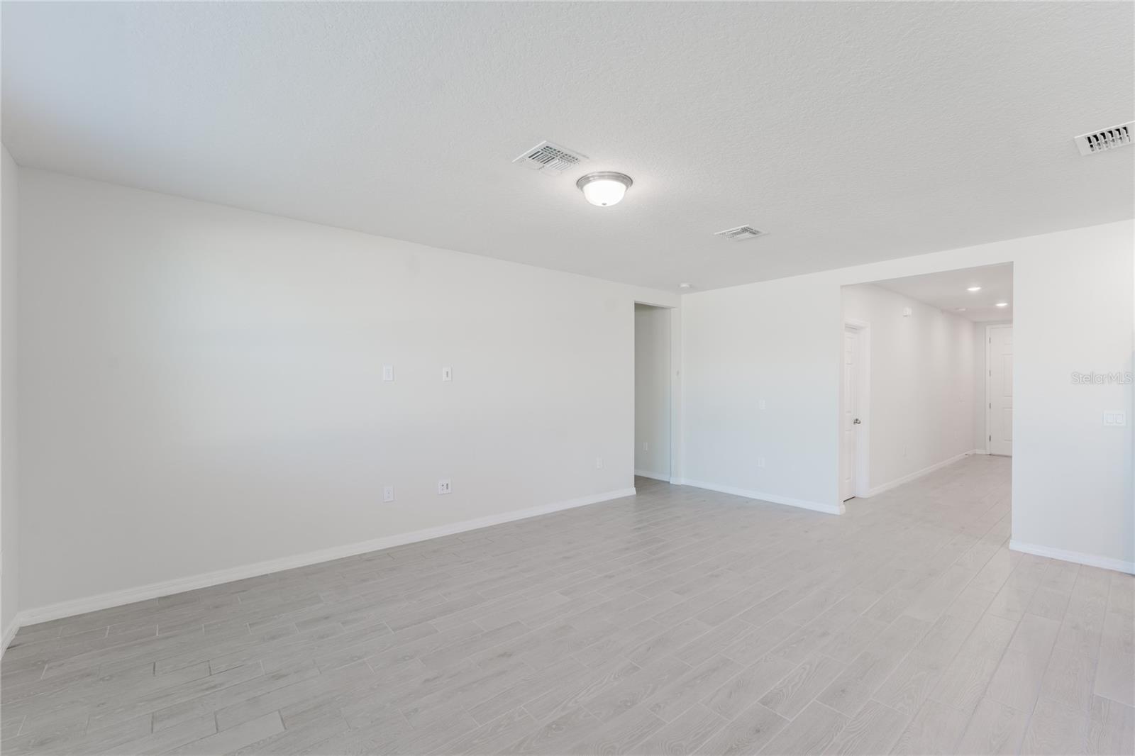 Image 14 of 25 For 349 Guadlupe Street