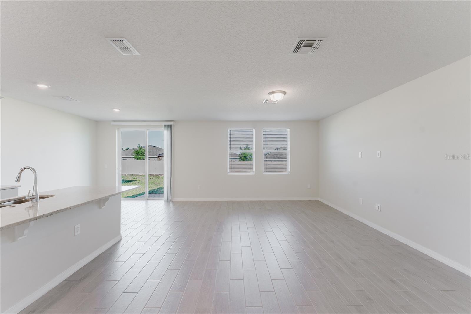 Image 7 of 25 For 349 Guadlupe Street