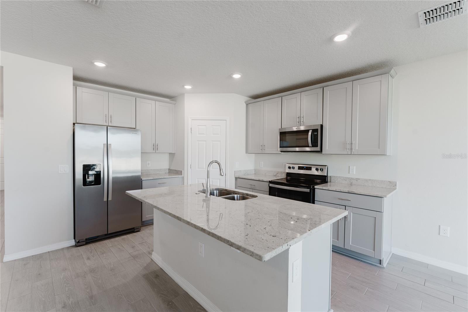 Image 9 of 25 For 349 Guadlupe Street