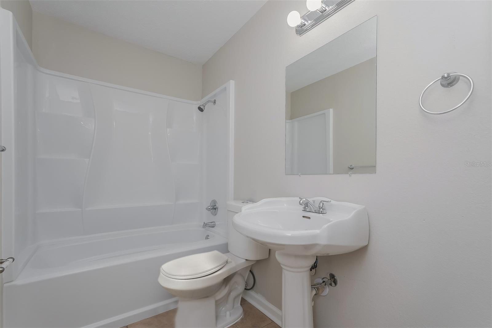Image 15 of 16 For 2204 Tanglewood Way