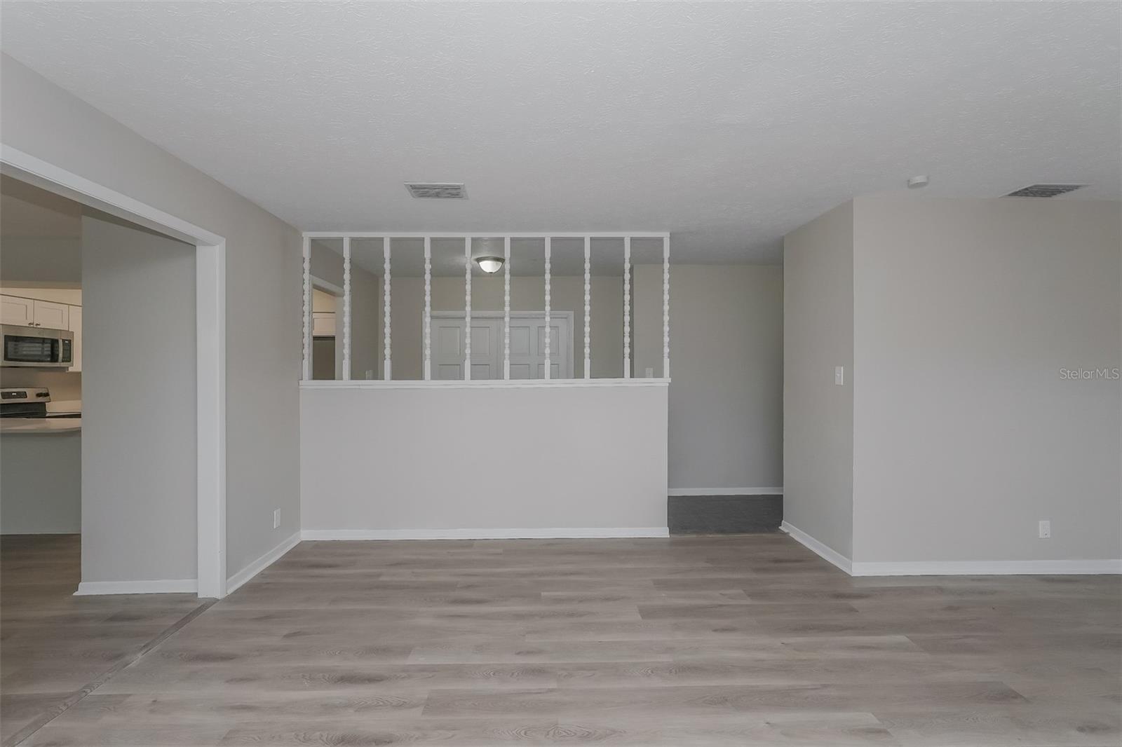 Image 5 of 16 For 2204 Tanglewood Way