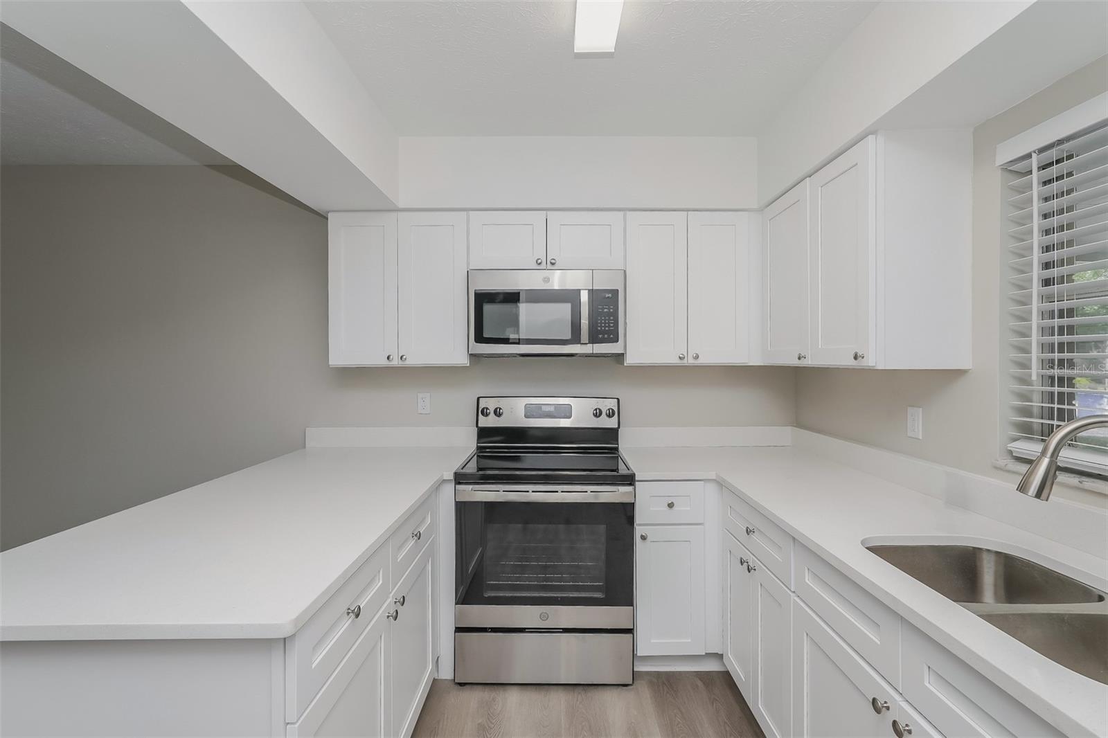 Image 7 of 16 For 2204 Tanglewood Way