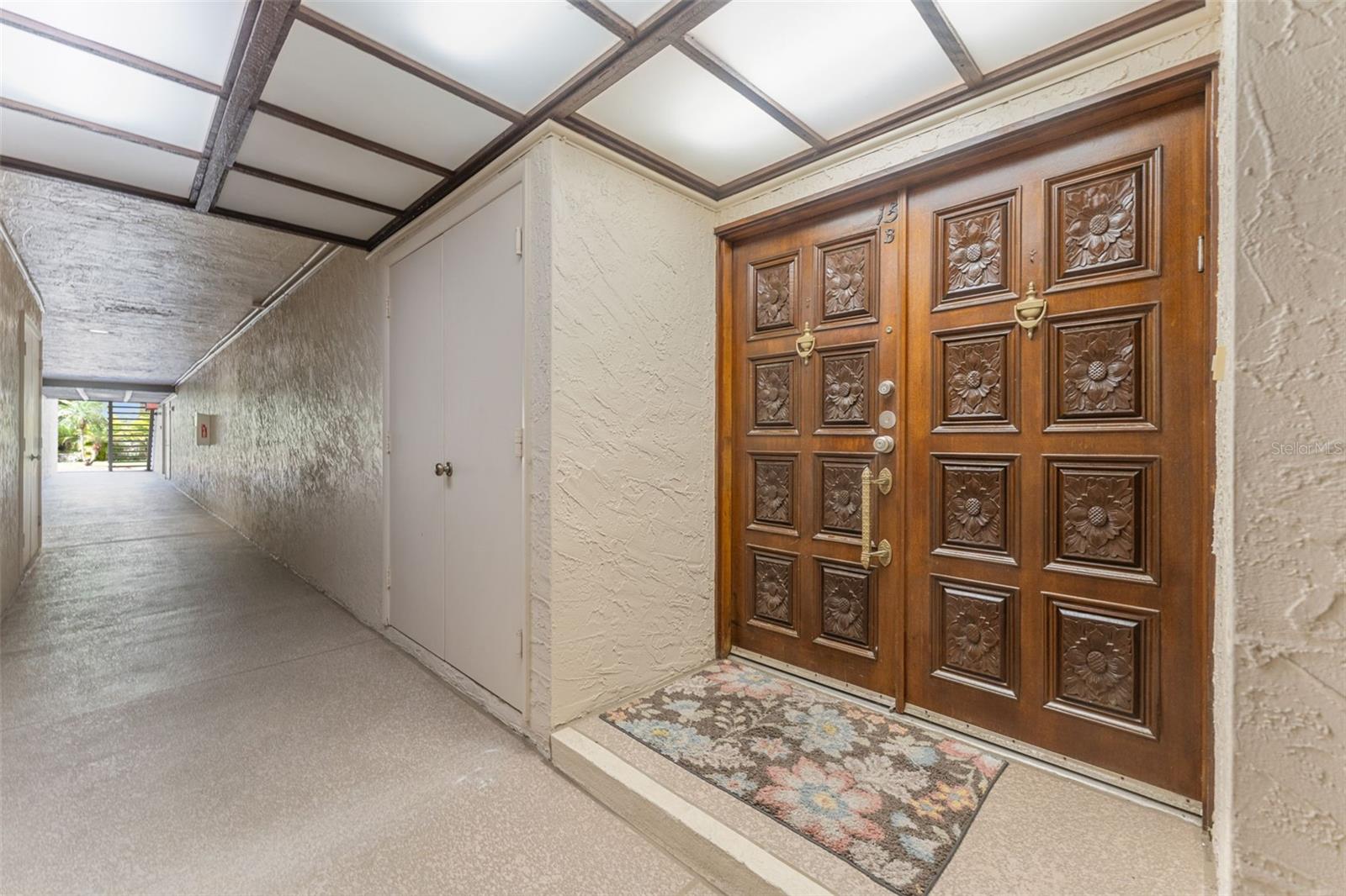 Image 4 of 37 For 3035 Countryside Boulevard 15b