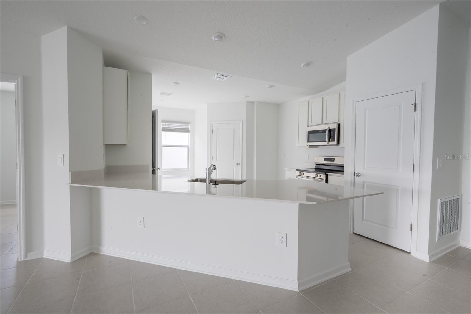 Image 15 of 39 For 5821 Le Marin Way