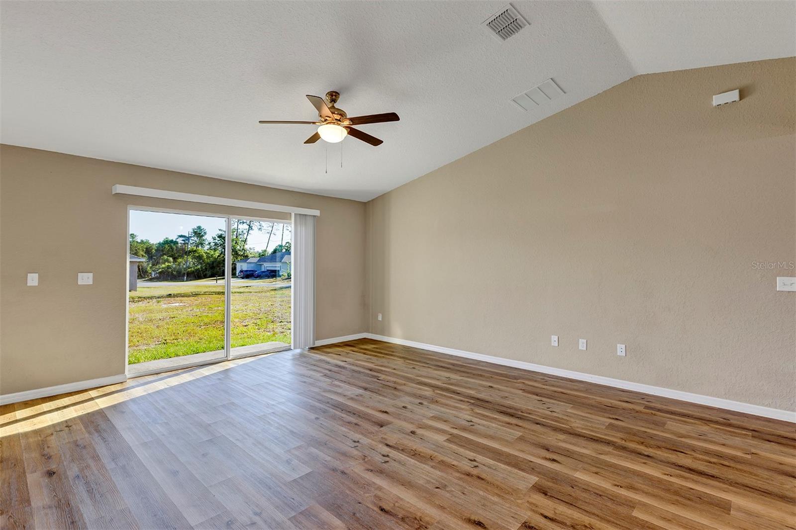 Image 12 of 37 For 16771 21st Terrace Road
